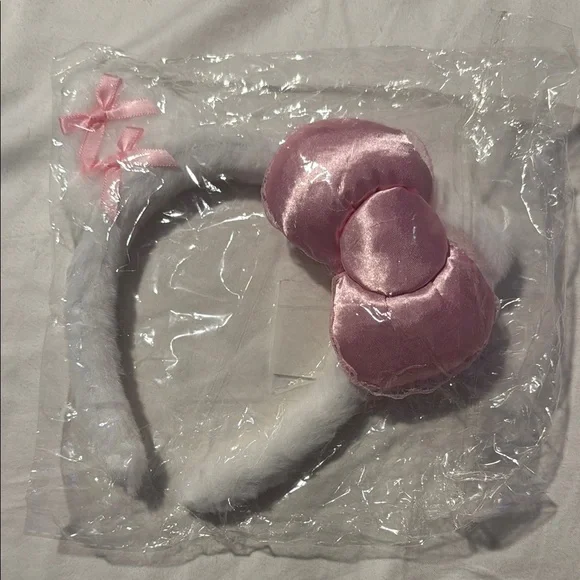 Hello Kitty sanrio Pink and White Bow Headband Amazon.com : SALLY ROSE Hello Kitty Plush Headband for  main image 3